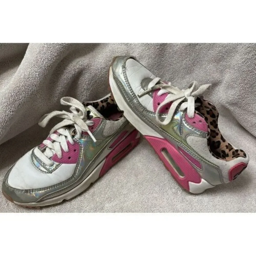 Nike Air Girl's Sneakers Size 5‎ Cheetah Print Inside